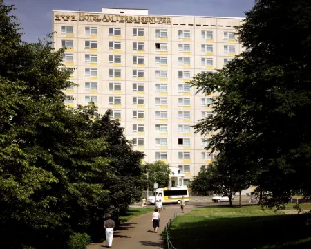 โรงแรมอัมแทร์ราสเซอนูเฟอร์ โรงแรมในเดรสเดิน