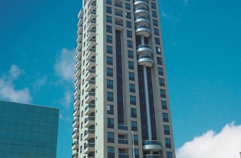Estanplaza Funchal Faria Lima