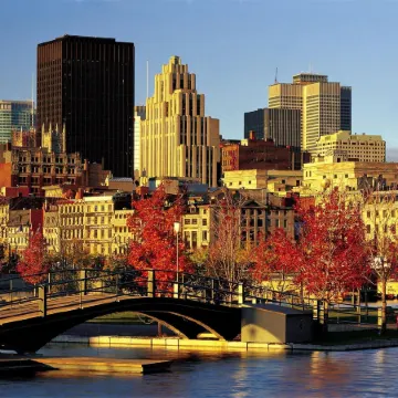 Le Centre Sheraton Montreal Hotel Отели рядом с достопримечательностью «Кинотеатр Экс-Сентрис»