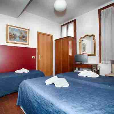 Hotel Trieste Rooms