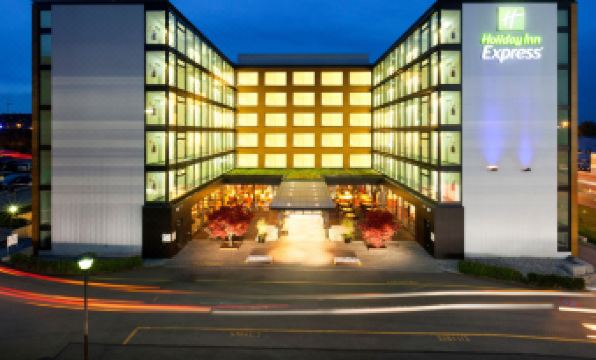 Holiday Inn Express ZÜRICH AIRPORT by IHG
