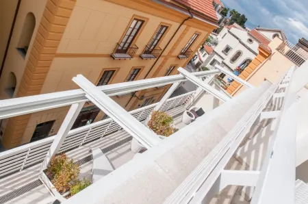 Hotel Tasso Suites & Spa Отели рядом с достопримечательностью «Собор Святых Филиппа и Иакова»