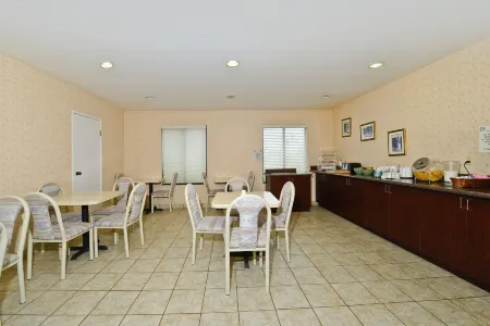 Days Inn by Wyndham Indio