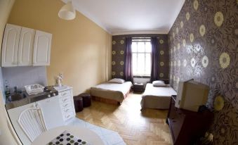 Cracow Old Town Guest House - Housity