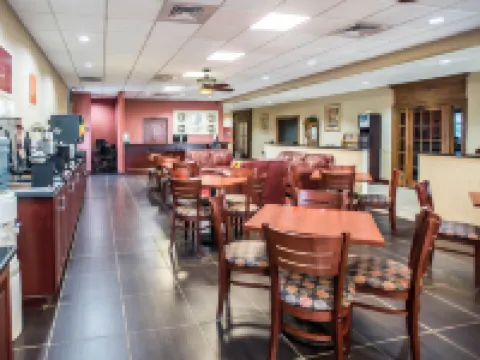 米爾霍爾-拉馬爾凱藝酒店 克林頓縣酒店