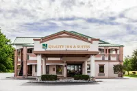 Quality Inn & Suites Quakertown-Allentown فنادق في میلفورڈ ٹاؤن شپ
