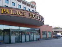 Palace Hotel Legnano Hotel a Legnano