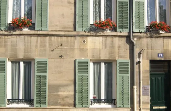 瑞萊斯瑪博特酒店