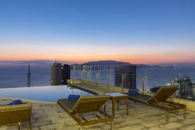 Khách sạn Rosaka Nha Trang