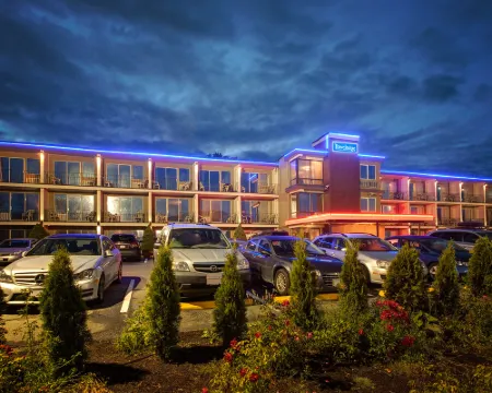 Travelodge by Wyndham Nanaimo Hotels in Nanaimo
