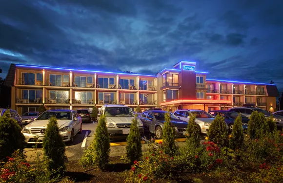 納奈莫Travelodge by Wyndham飯店