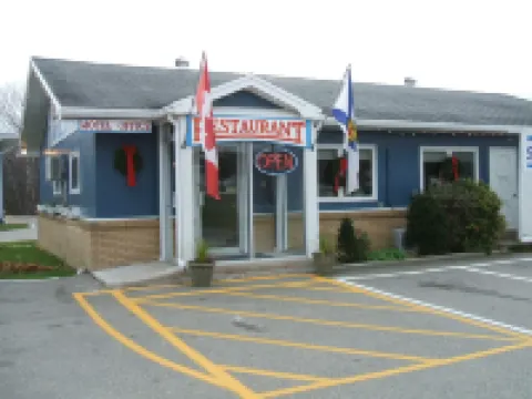 Coastal Inn - Kingfisher