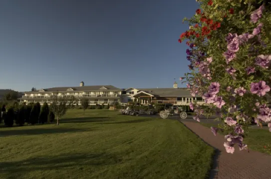 The Lund Resort at Klah ah Men