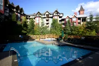 Delta Hotels Whistler Village Suites - Swimmingpools
