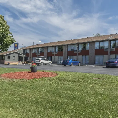 Ramada by Wyndham Kingston