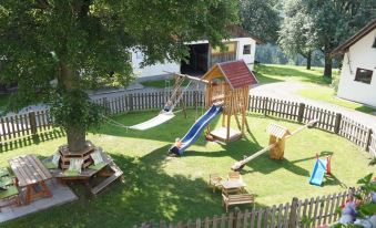Ferienwohnungen Lichtenegger - Housity