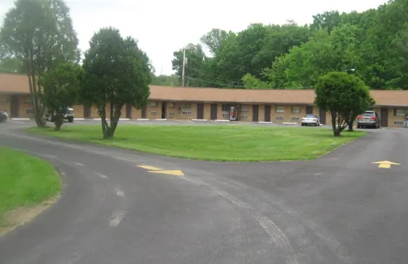 俄亥俄州奧斯汀鎮-揚斯敦的韋斯特蓋特莊園汽車旅館