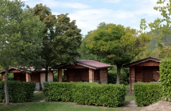 克拉齊奧露營村酒店