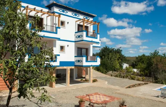 蒙地大里貝拉農家樂