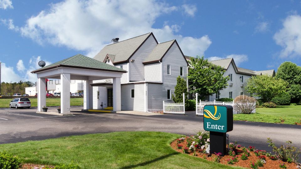 Residences at Solomon Pond