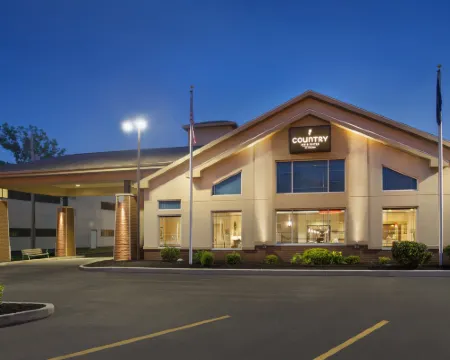 カントリー イン & スイーツ バイ ラディソン ロチェスター ピッツフォード / ブライトン ニューヨーク ブライトンのホテル