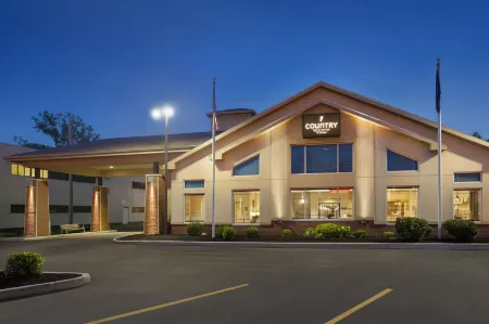 Country Inn & Suites by Radisson, Rochester-Pittsford/Brighton, NY Отели в г. Брайтон