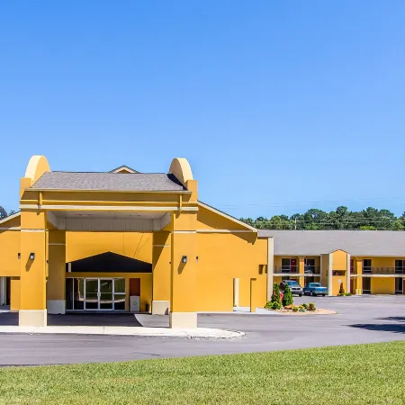 Days Inn by Wyndham Scottsboro Al