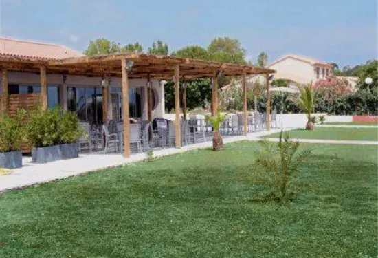 馬里亞納普拉格酒店