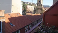 Moon Hostel Bio