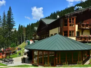 Ski & Wellness Residence Družba