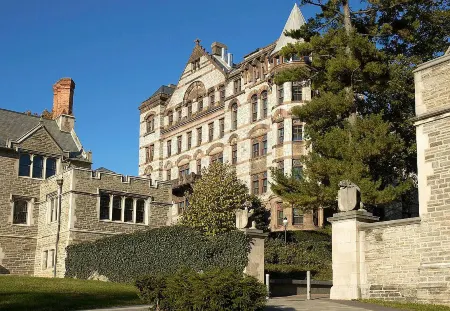 Residence Inn Cranbury South Brunswick Отели рядом с достопримечательностью «Педди Скул»