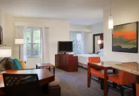 Residence Inn by Marriott Stillwater Hotel dekat OSU Museum of Art