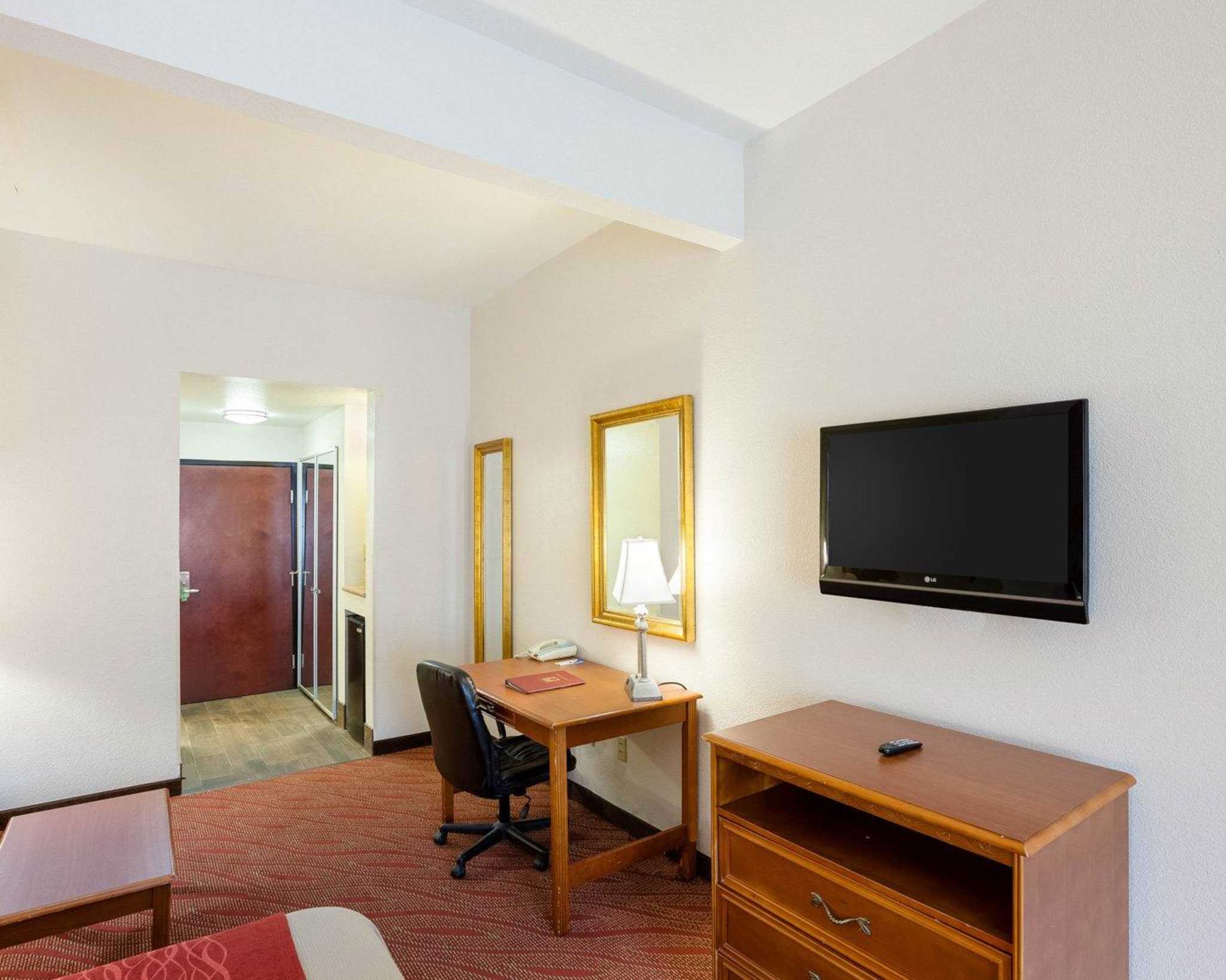 Comfort Inn & Suites Near Medical Center