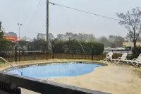 Quality Inn Raeford - Pools