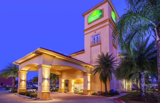 查爾斯湖娛樂場區拉昆塔温德姆套房酒店