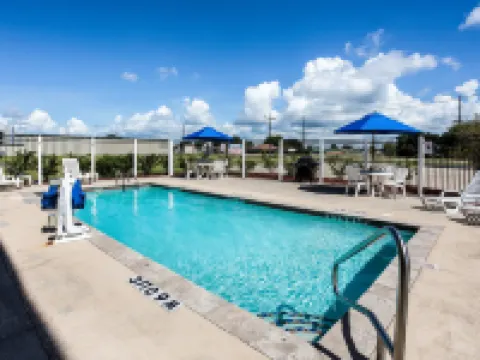 Quality Inn & Suites Houma Hotels in Houma