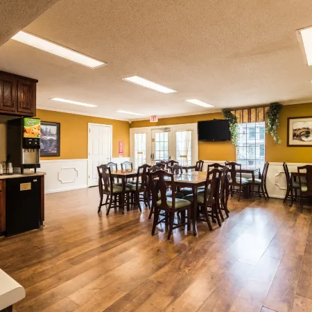 Econo Lodge Tupelo Barnes Crossing