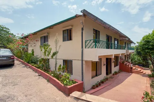 Honeywood Holiday Homes Hotels in Avakali