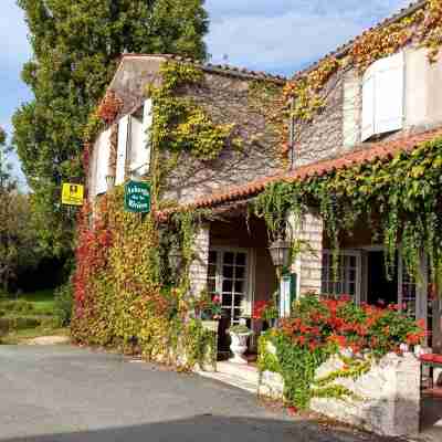 Logis Auberge De La Riviere Hotel Exterior