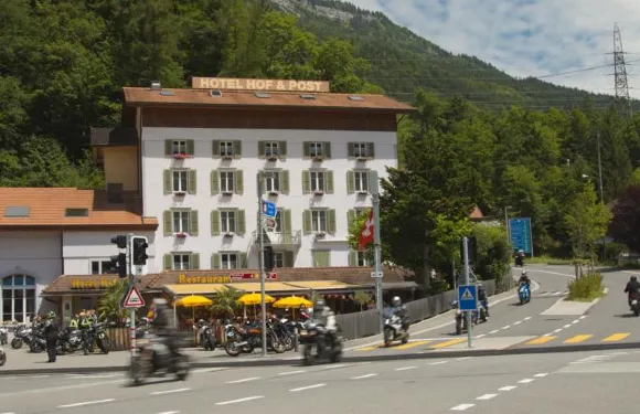 霍夫郵政酒店