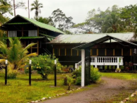 Hotel Nuquimar Hotels in Nuqui