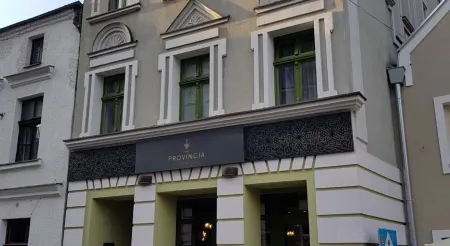 Provincja Winebar & Rooms