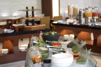 峇里島金色鬱金香繼能度假飯店 - 早餐