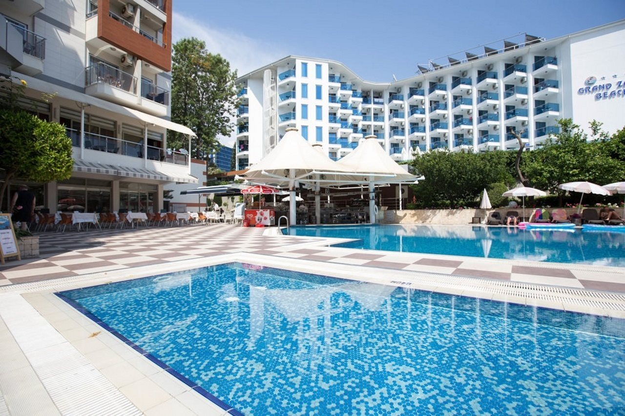 Grand Okan Hotel