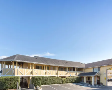 Global Inn Hotels in Coos Bay