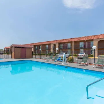 Days Inn by Wyndham Caddo Valley Arkadelphia