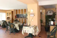 Domaine le Clos des Oliviers Hotels in Penta-di-Casinca