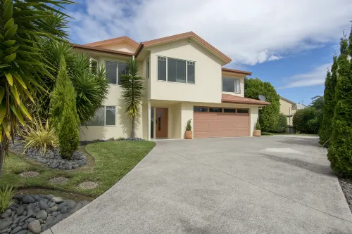 Seascape Villa B&B Hotels in Te Puna