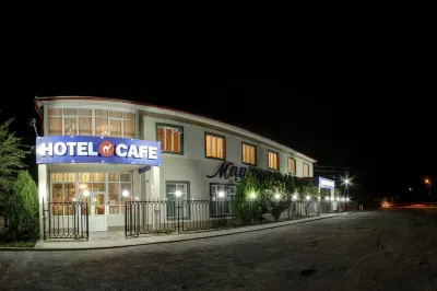 Madanur Hotel Hotele w: Karakol