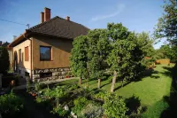 Privat Henry Hotels in Liptovsky Jan